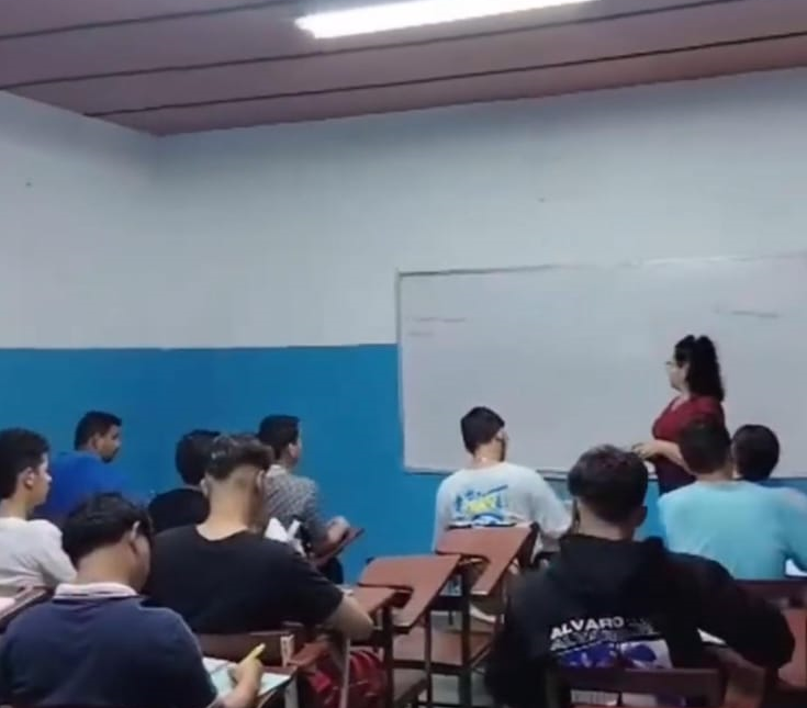 Ambiente académico en aula del IUTAM