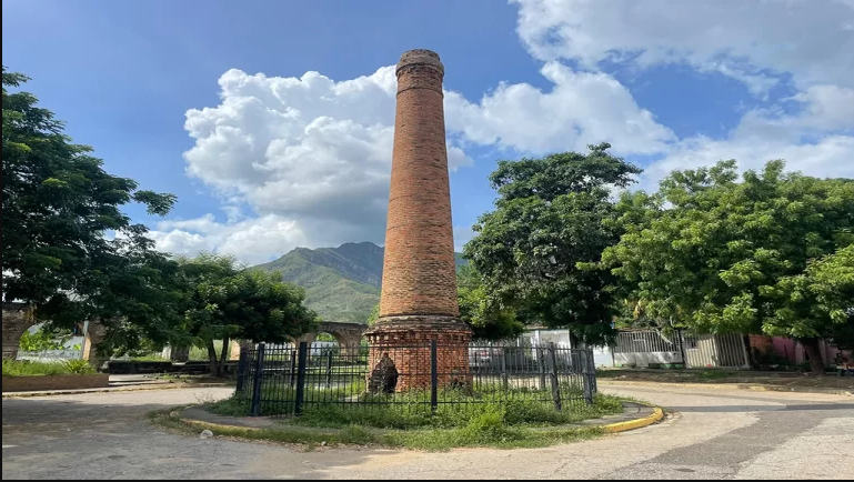 Chimenea patrimonial de Mariara